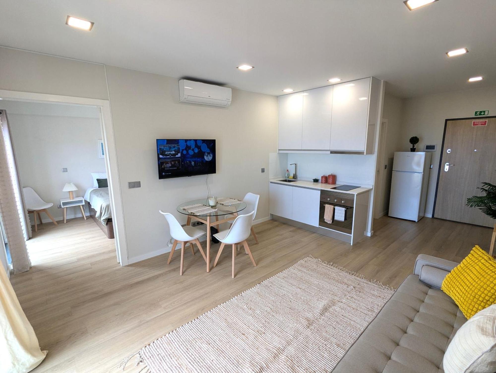 Appartement Top-floor One-bedroom Flats - Peaceful With Ocean And Views