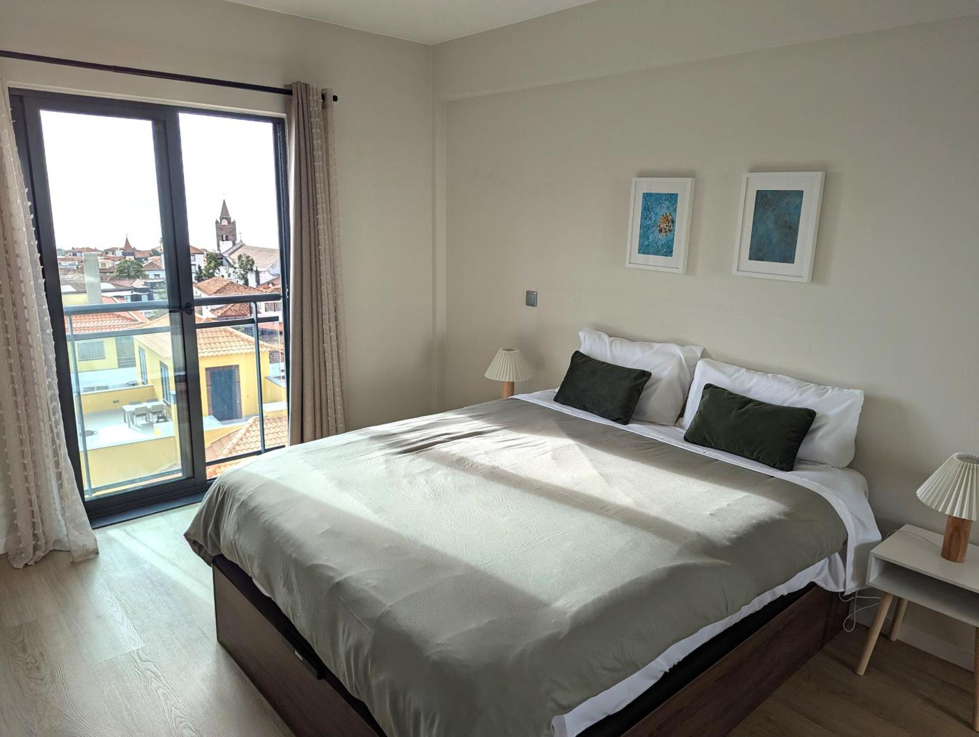 Appartement Top-floor One-bedroom Flats - Peaceful With Ocean And Views *